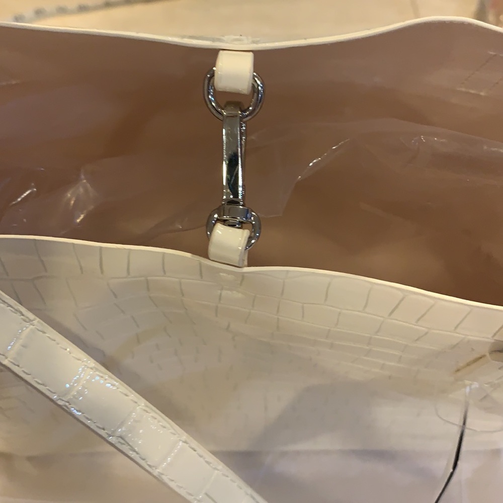 Large Tote - Picture 2 of 10